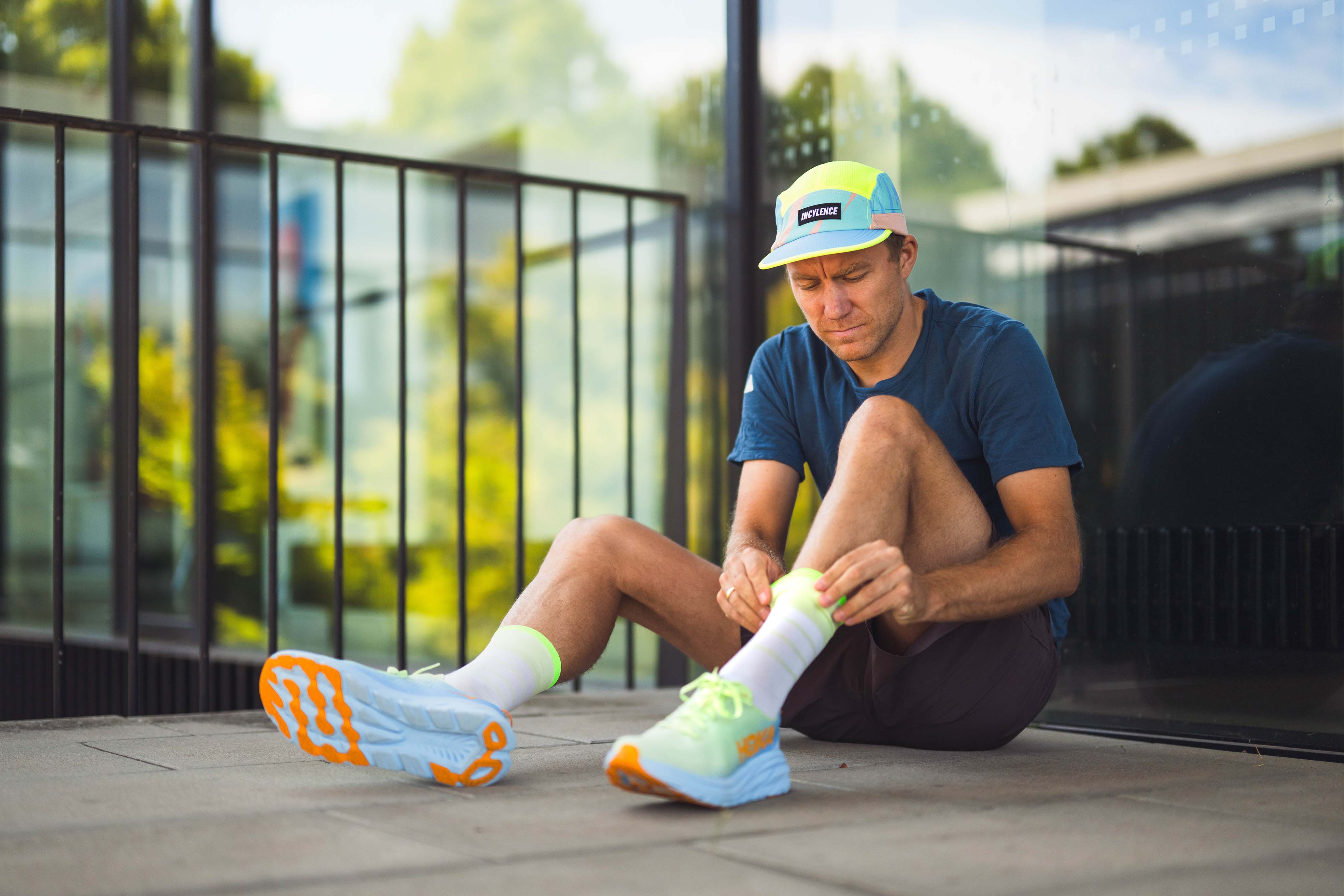 INCYLENCE RUNNING CAP ELECTRIC THUNDER