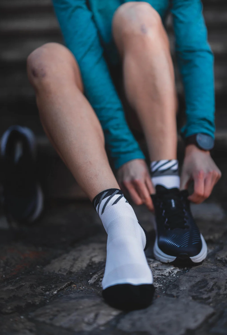 INCYLENCE RUNNING DISRUPTS SHORT WHITE