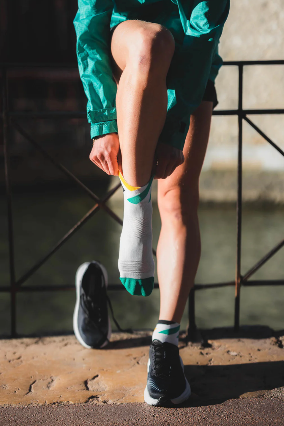 INCYLENCE RUNNING PLATFORMS SHORT WHITE GREEN