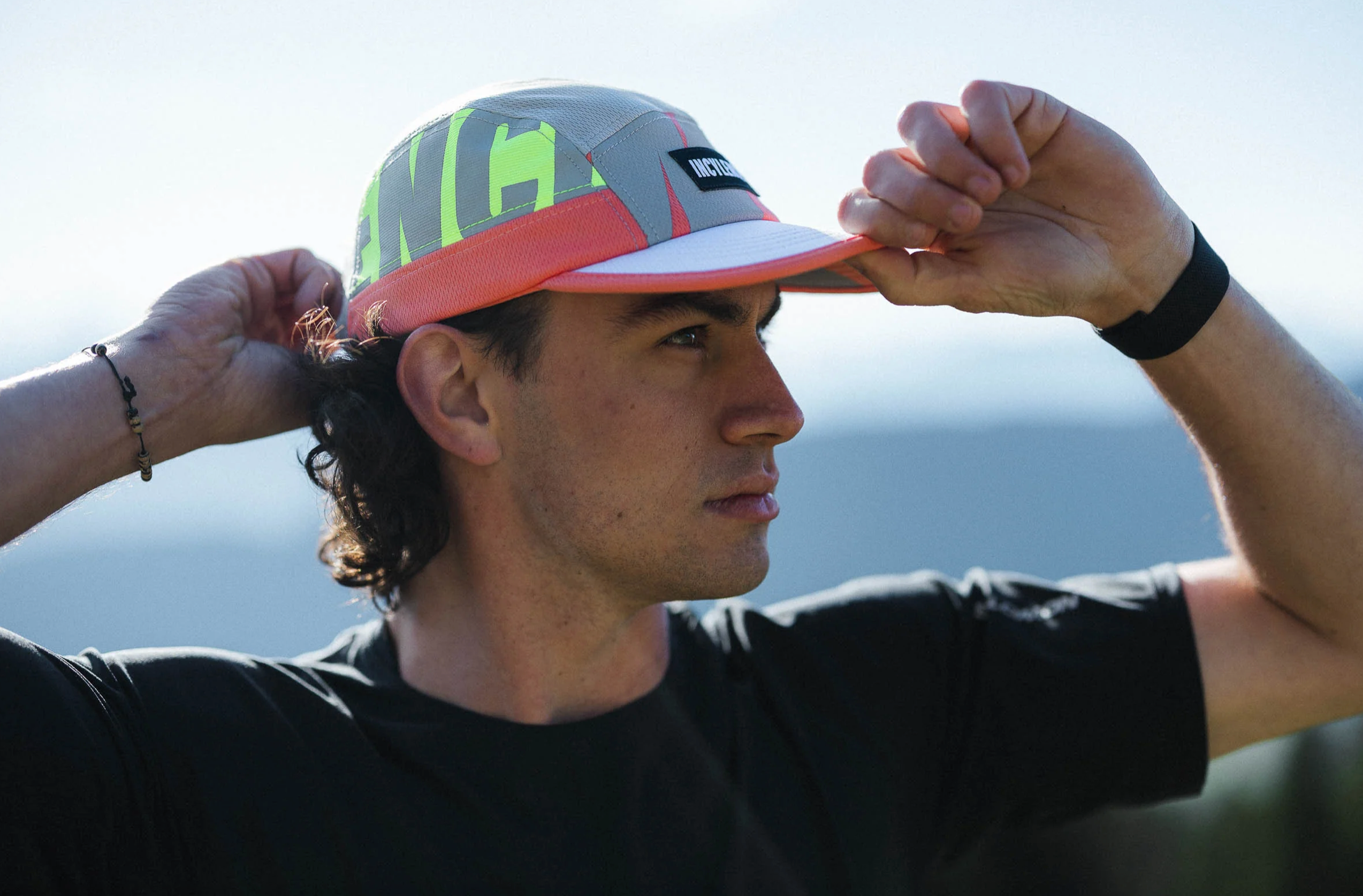 INCYLENCE RUNNING CAP NEON STORM