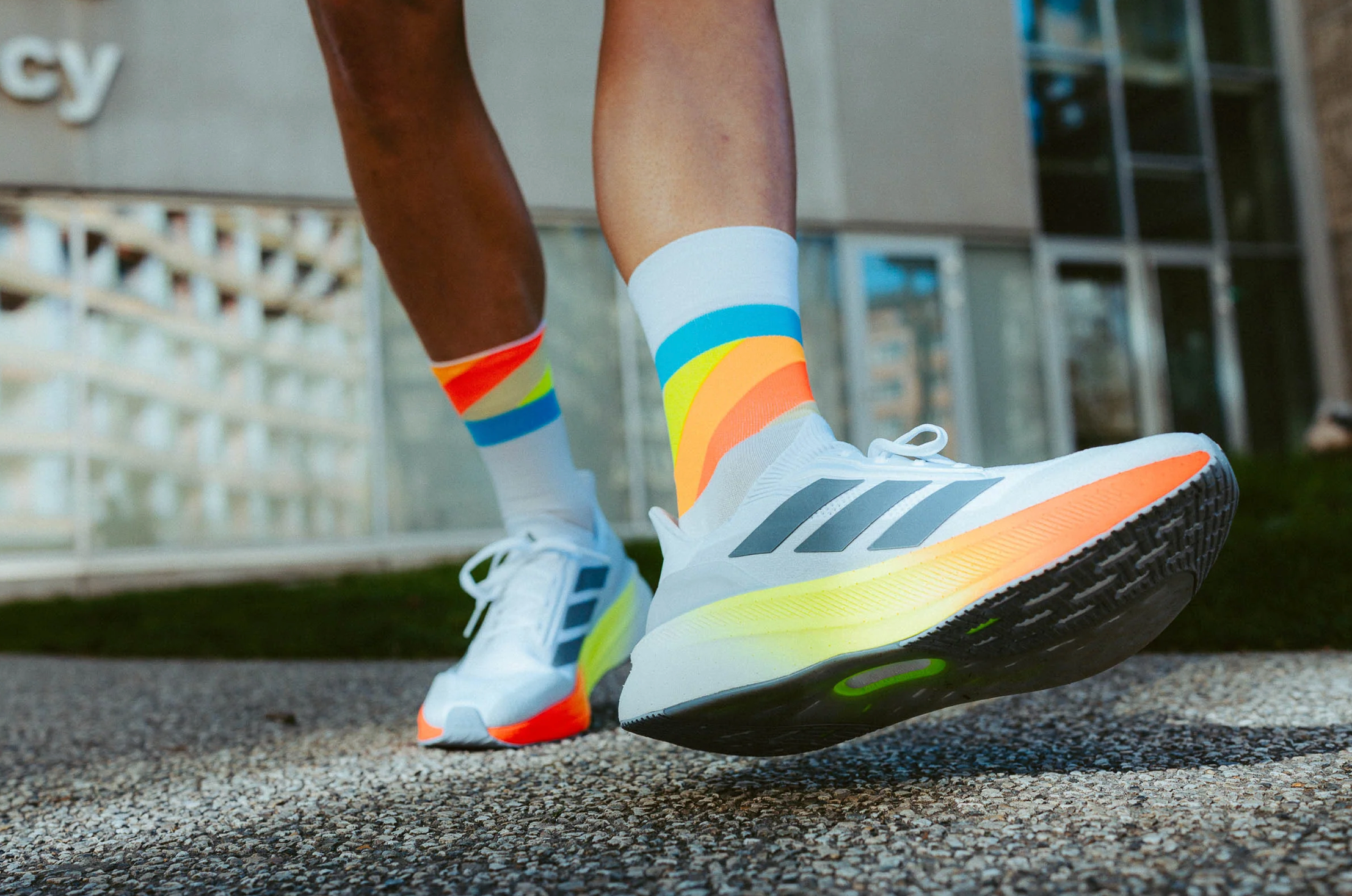 INCYLENCE ULTRALIGHT STRIDES WHITE BLUE INFERNO