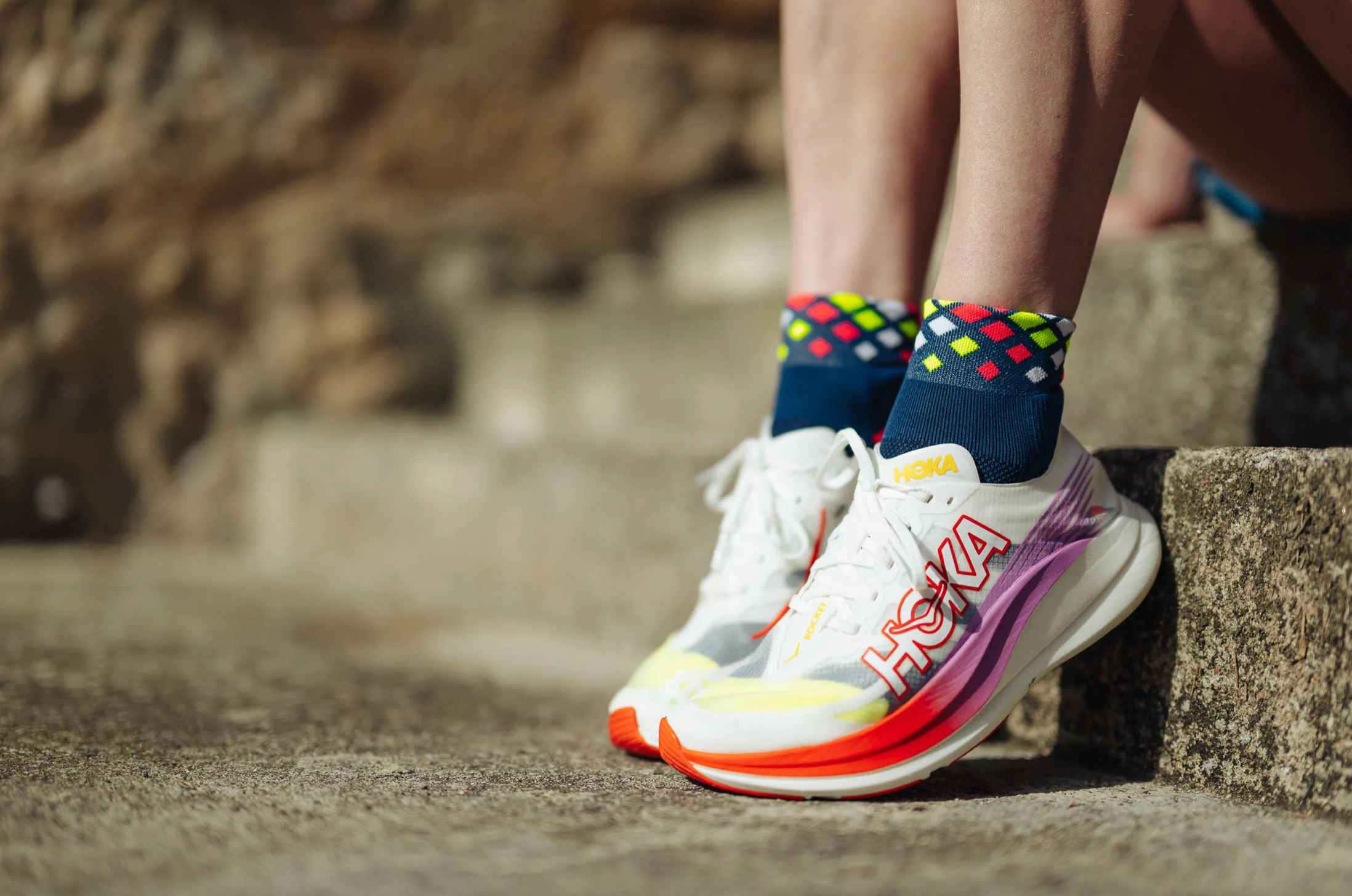 INCYLENCE RUNNING CRYSTALS SHORT NAVY CANARY