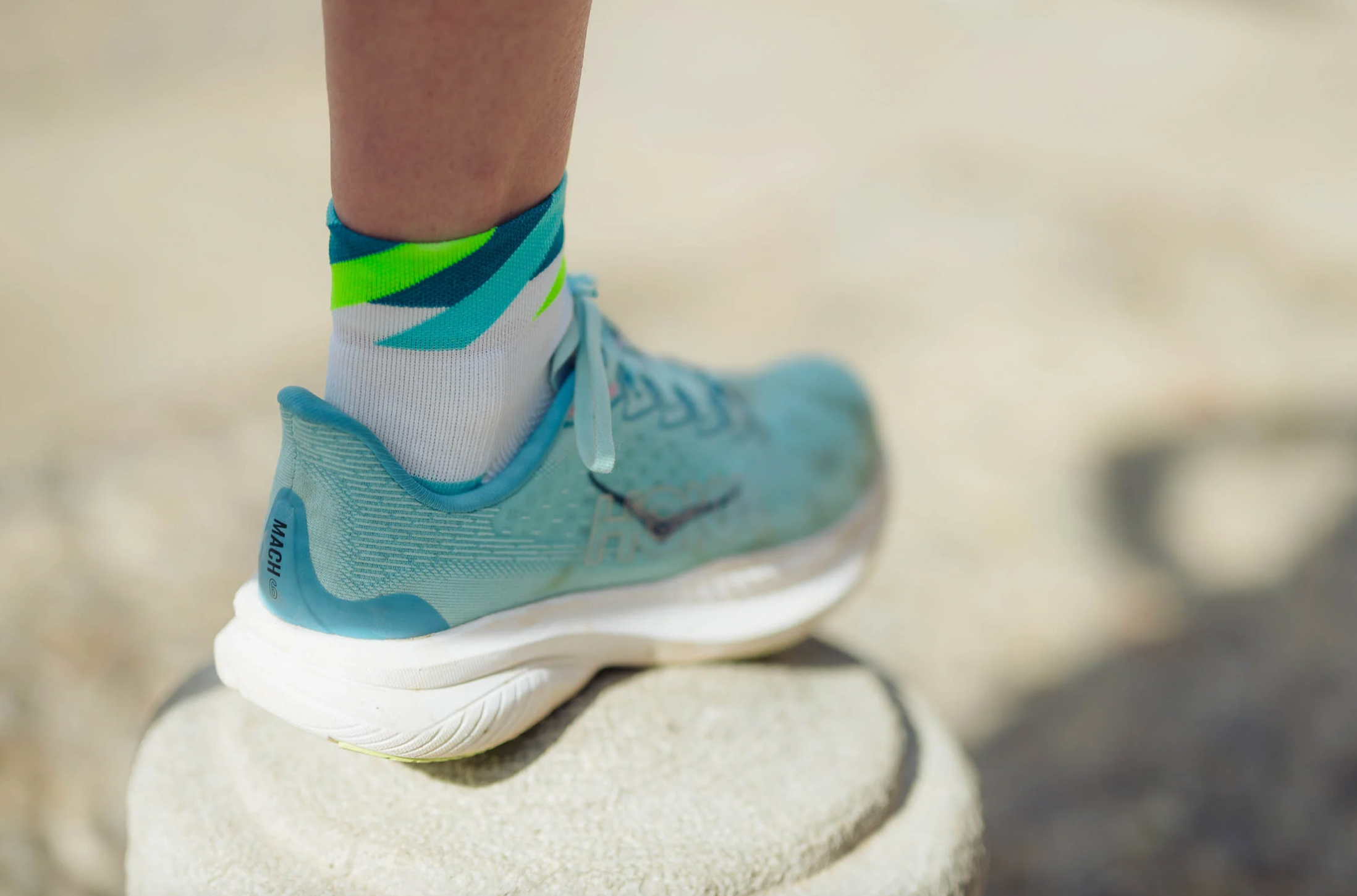 INCYLENCE RUNNING LOOPS SHORT WHITE GREEN