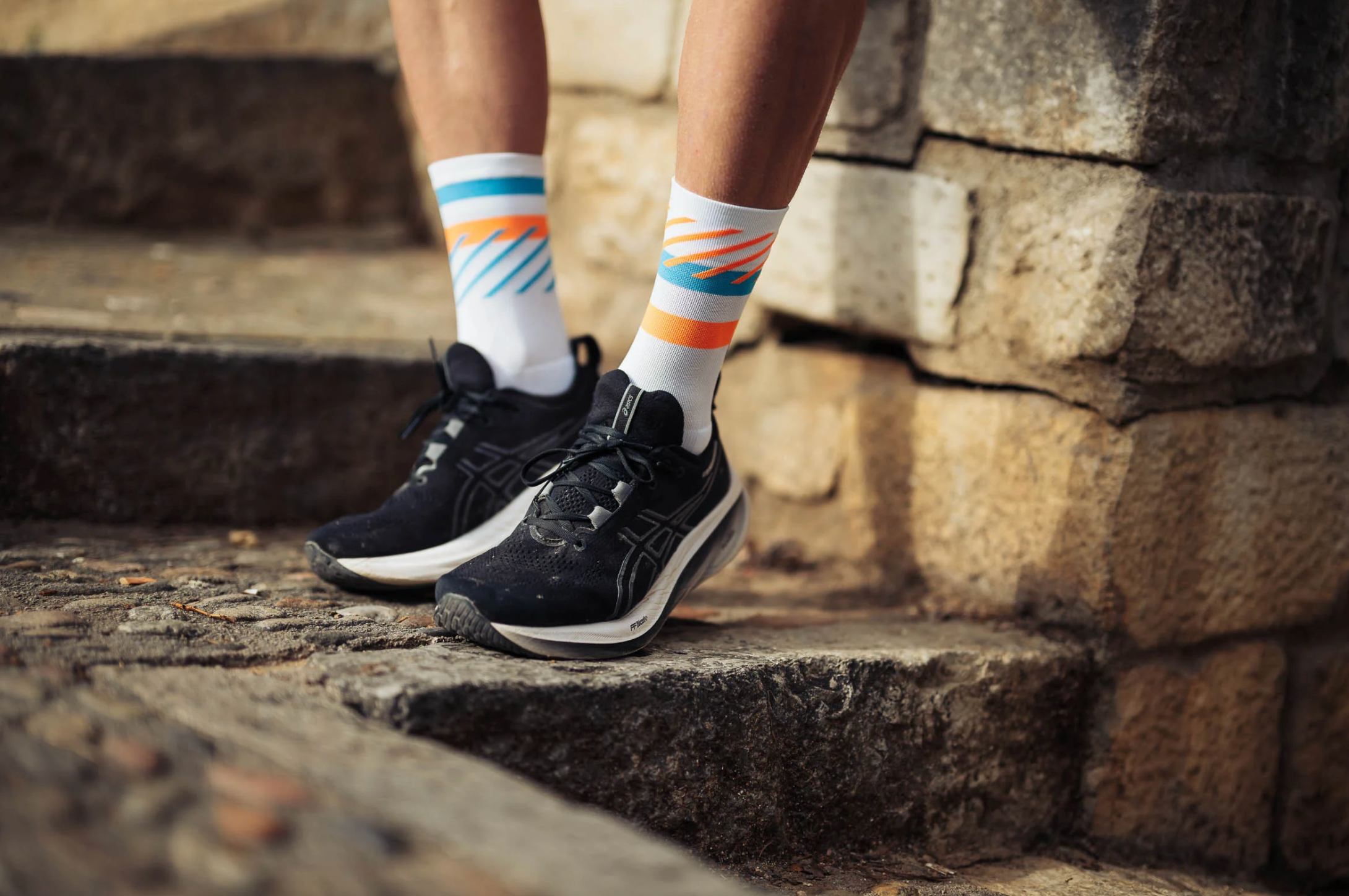 INCYLENCE RUNNING DISRUPTS WHITE BLUE ORANGE