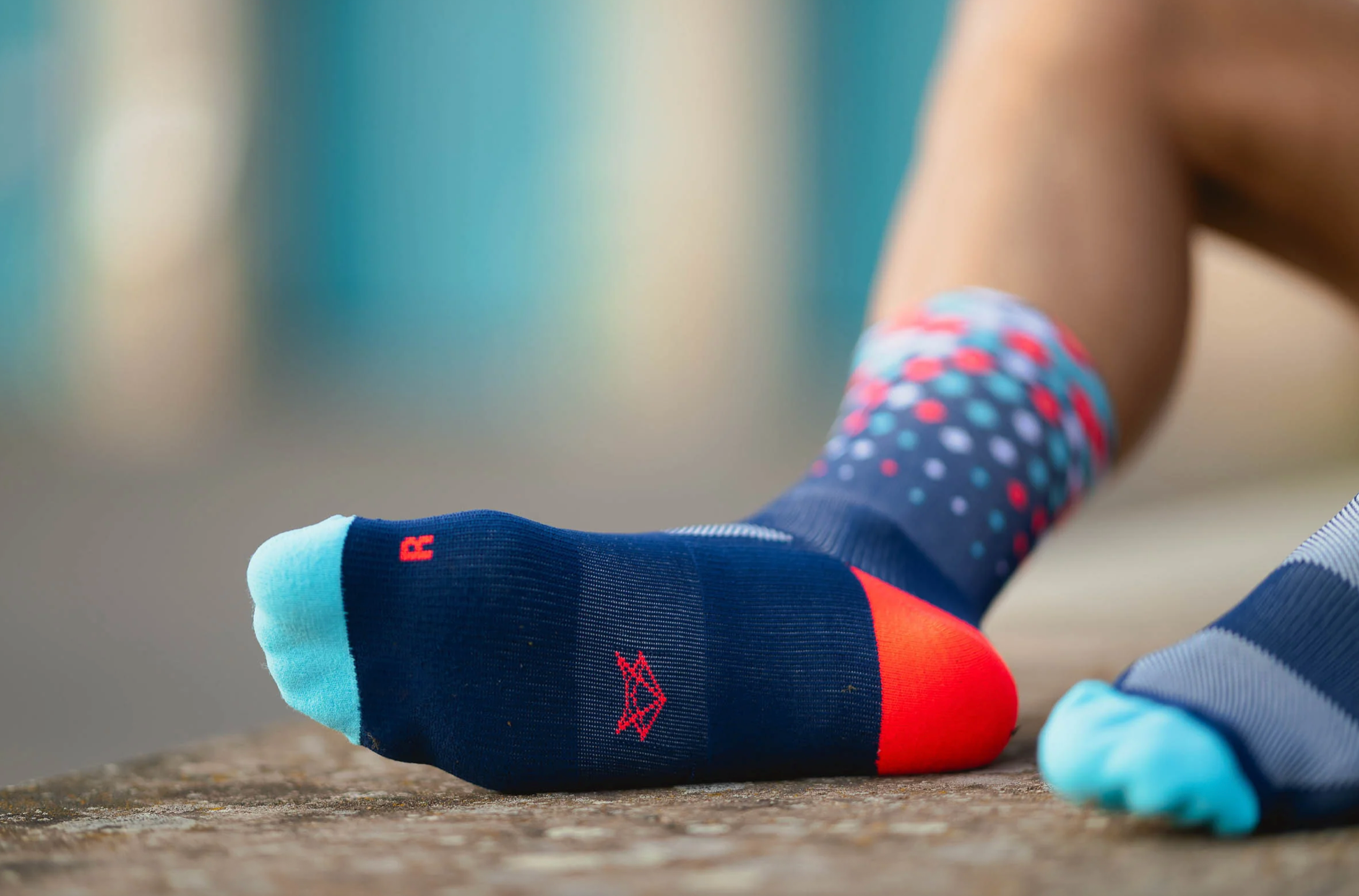 INCYLENCE RUNNING CRYSTALS NAVY CYAN INFERNO