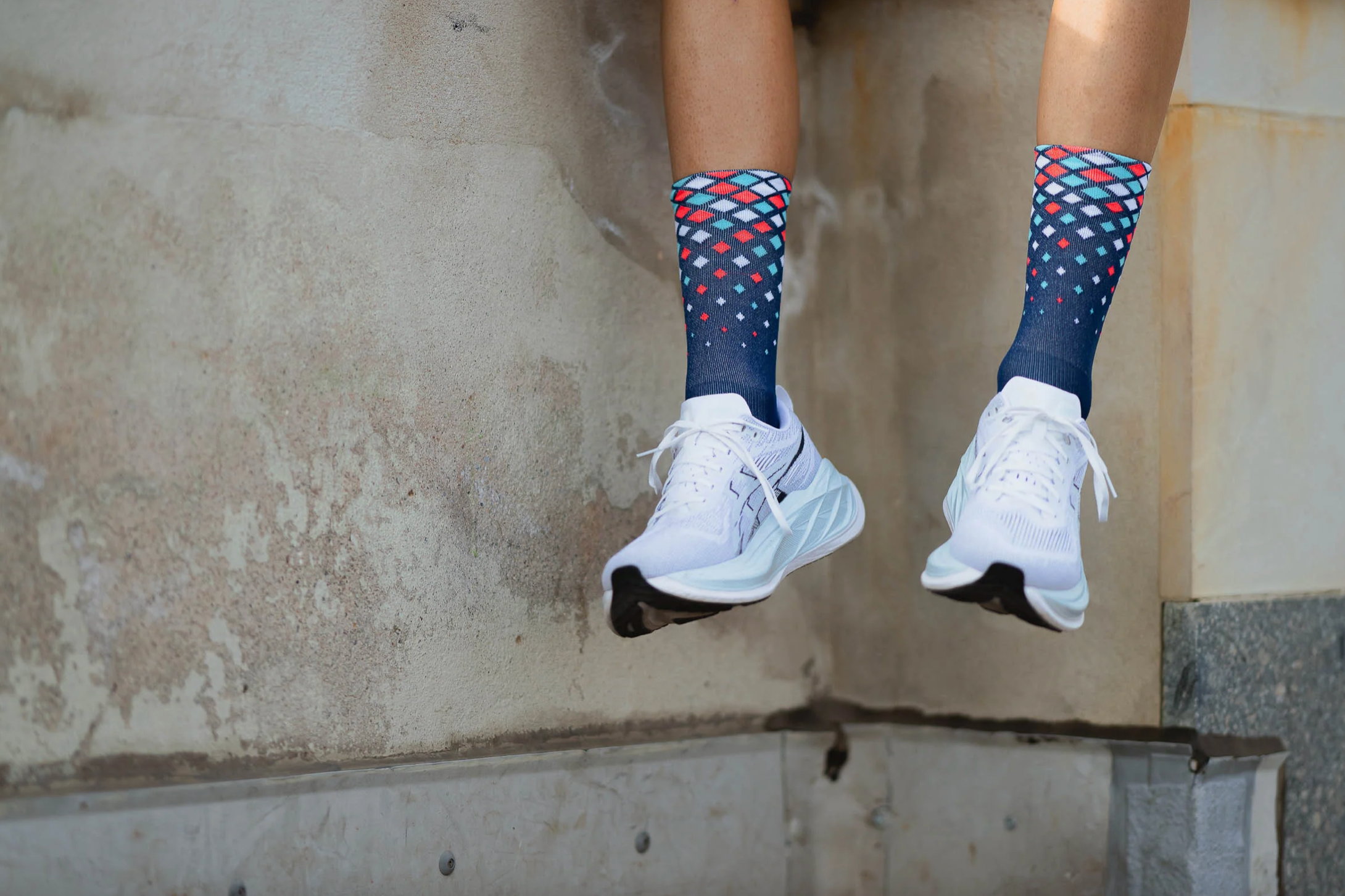 INCYLENCE RUNNING CRYSTALS NAVY CYAN INFERNO