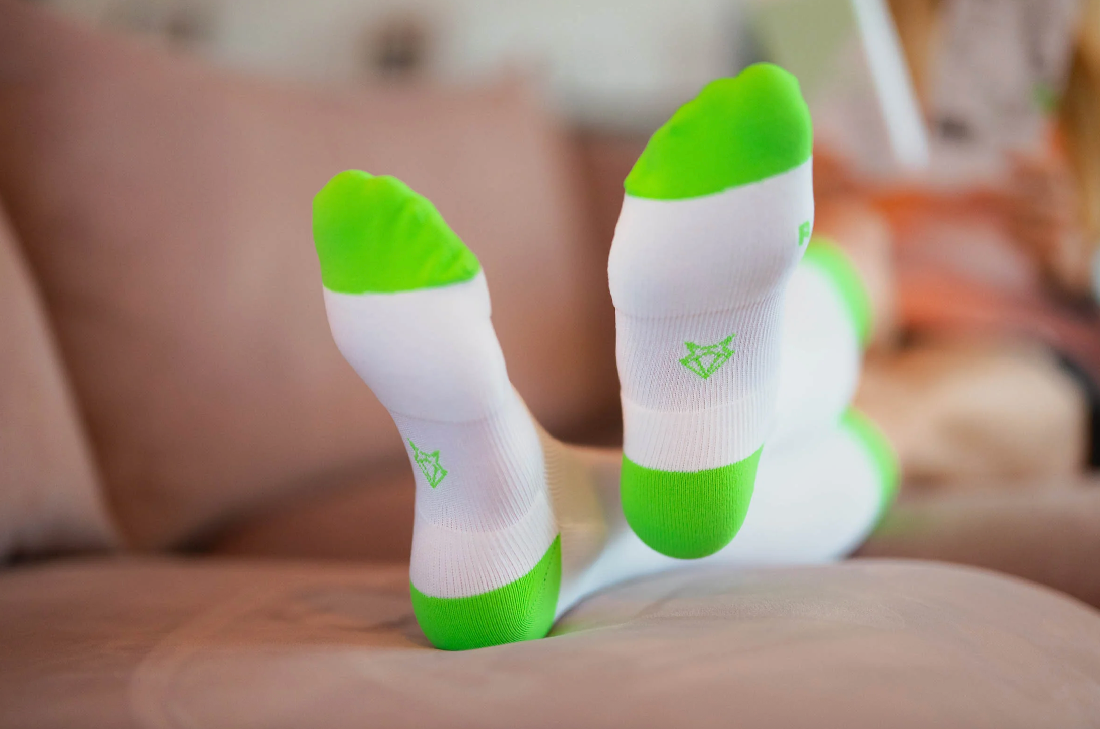 INCYLENCE RENEWED COMPRESSION V2 WHITE NEON GREEN