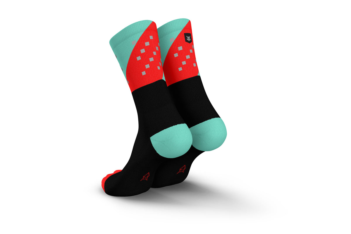 HIGH-VIZ V4 AQUA INFERNO
