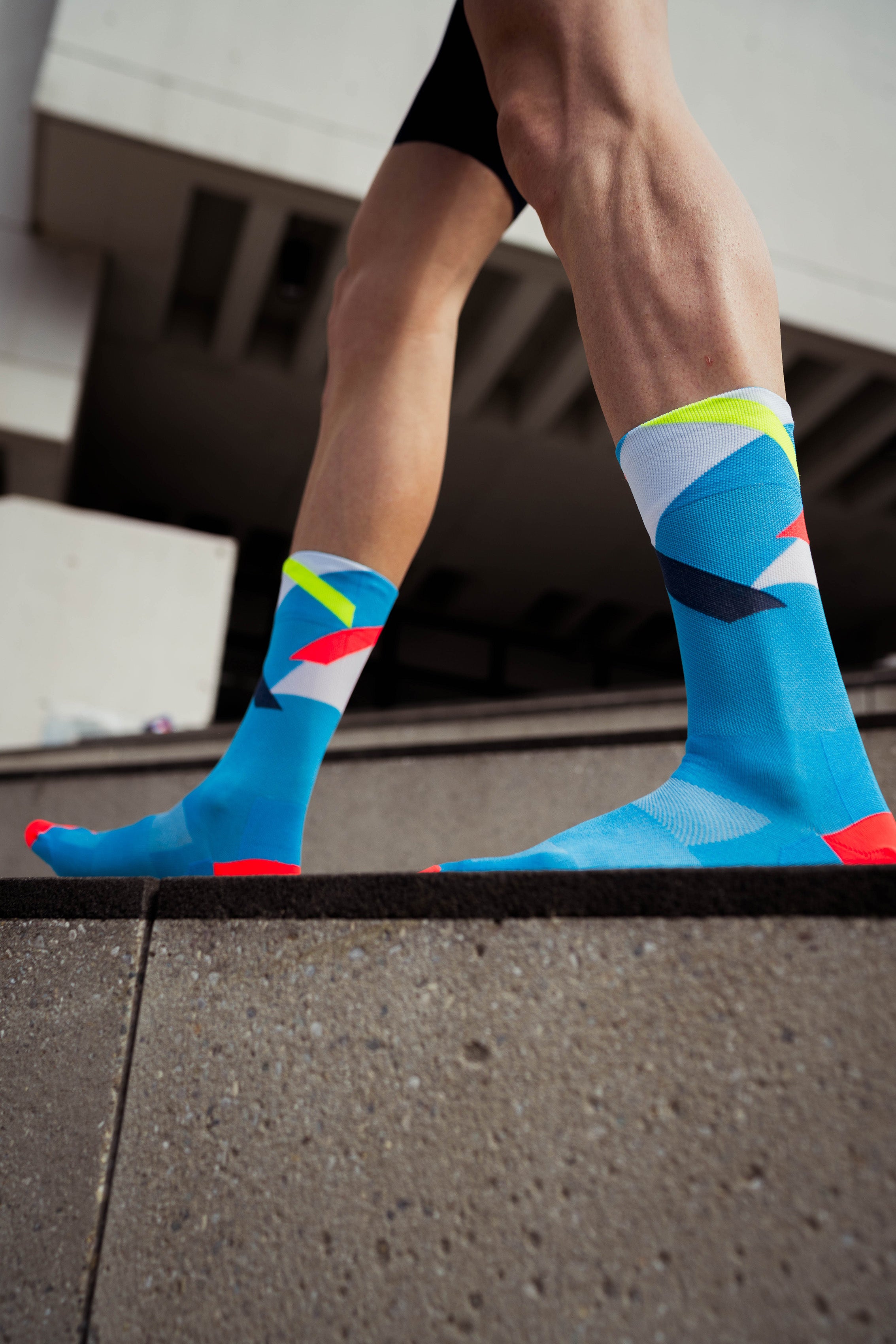 INCYLENCE ULTRALIGHT STRIKES BLUE INFERNO