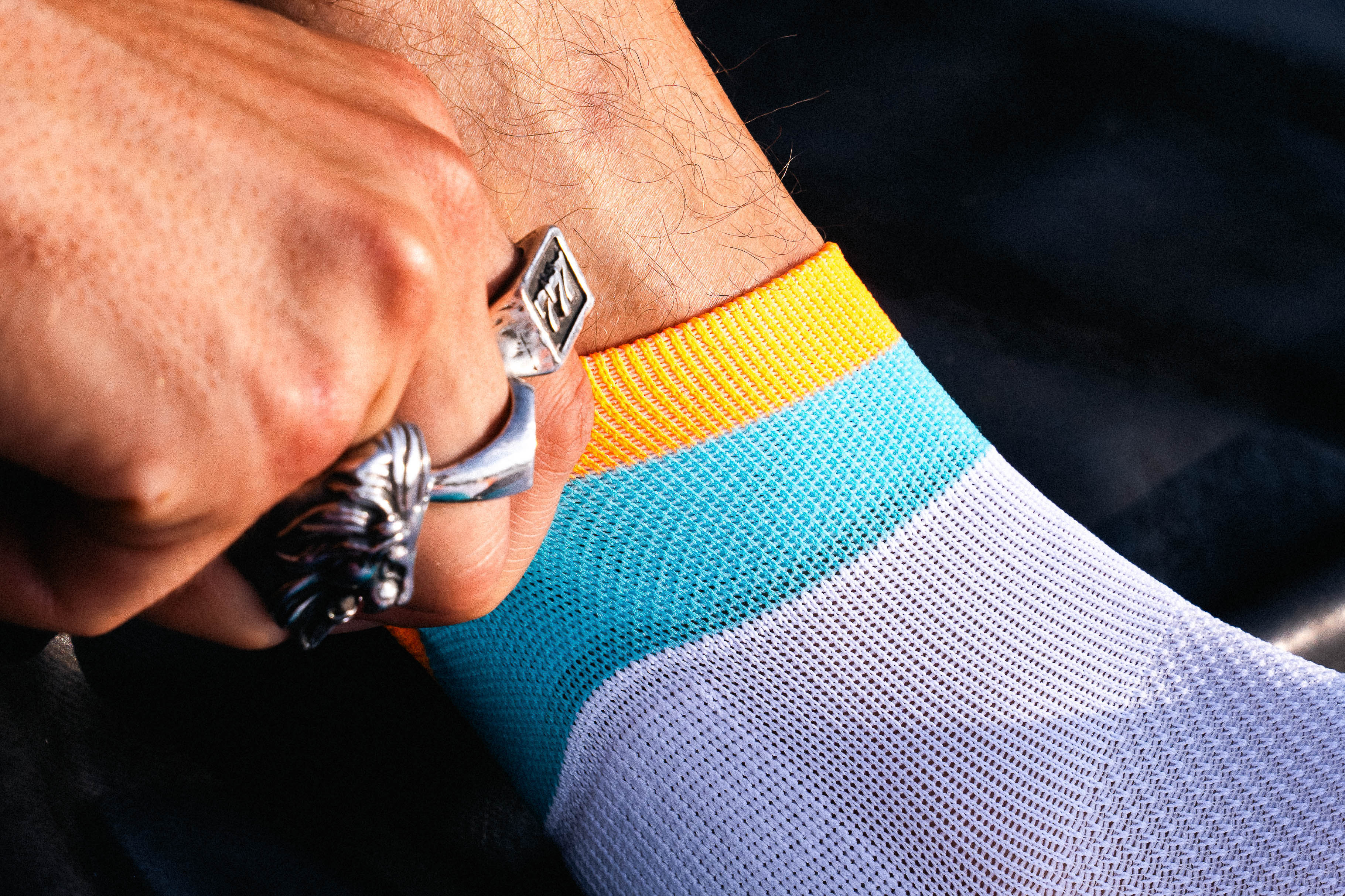 INCYLENCE RUNNING BANDS SHORT CYAN ORANGE