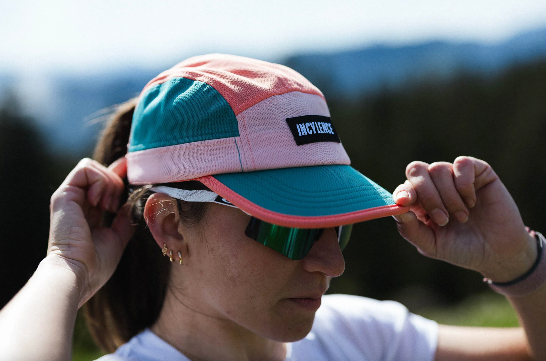 INCYLENCE RUNNING CAP SCARLETT MOSS