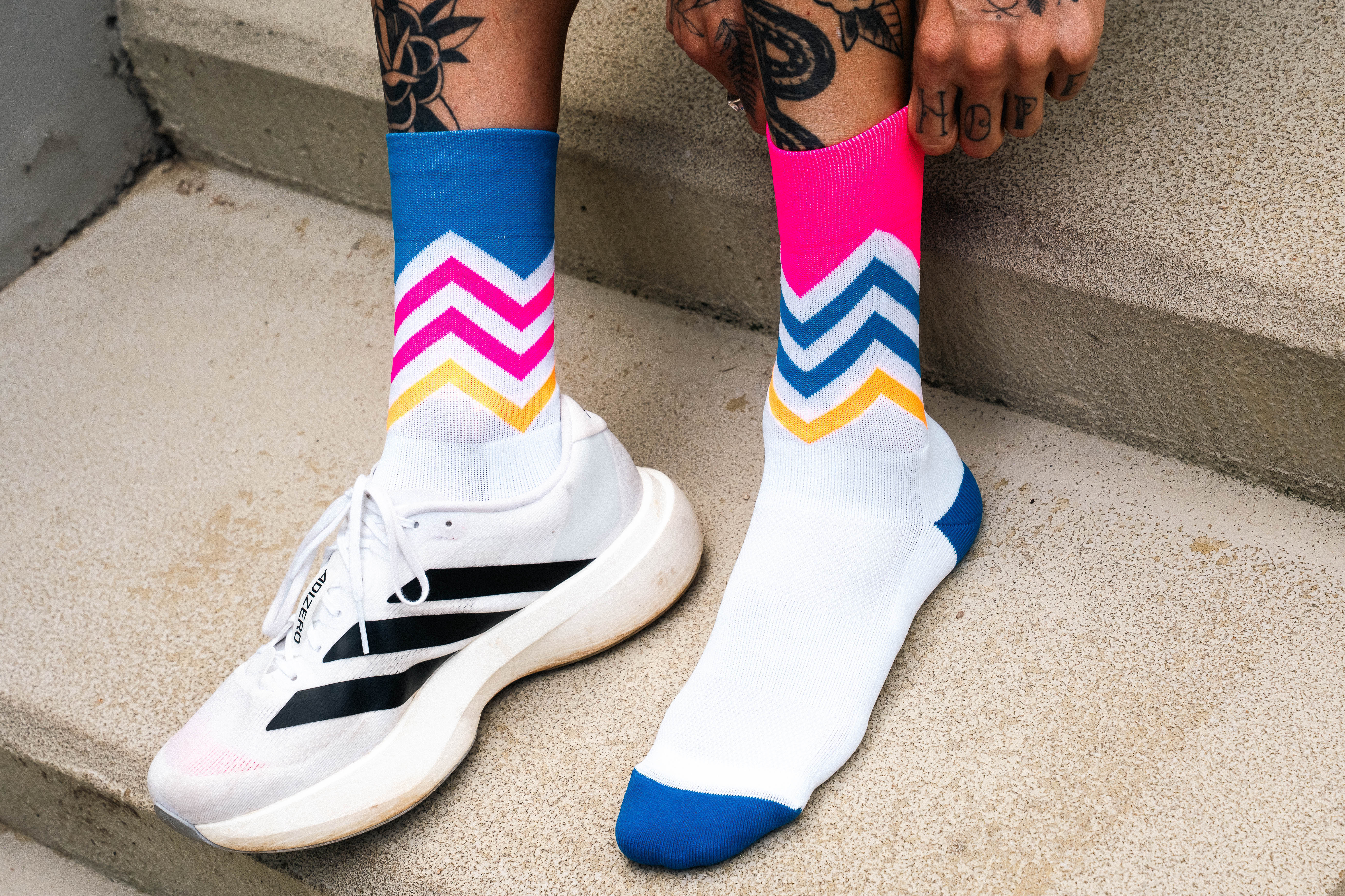 INCYLENCE RUNNING VOLTS BLUE PINK