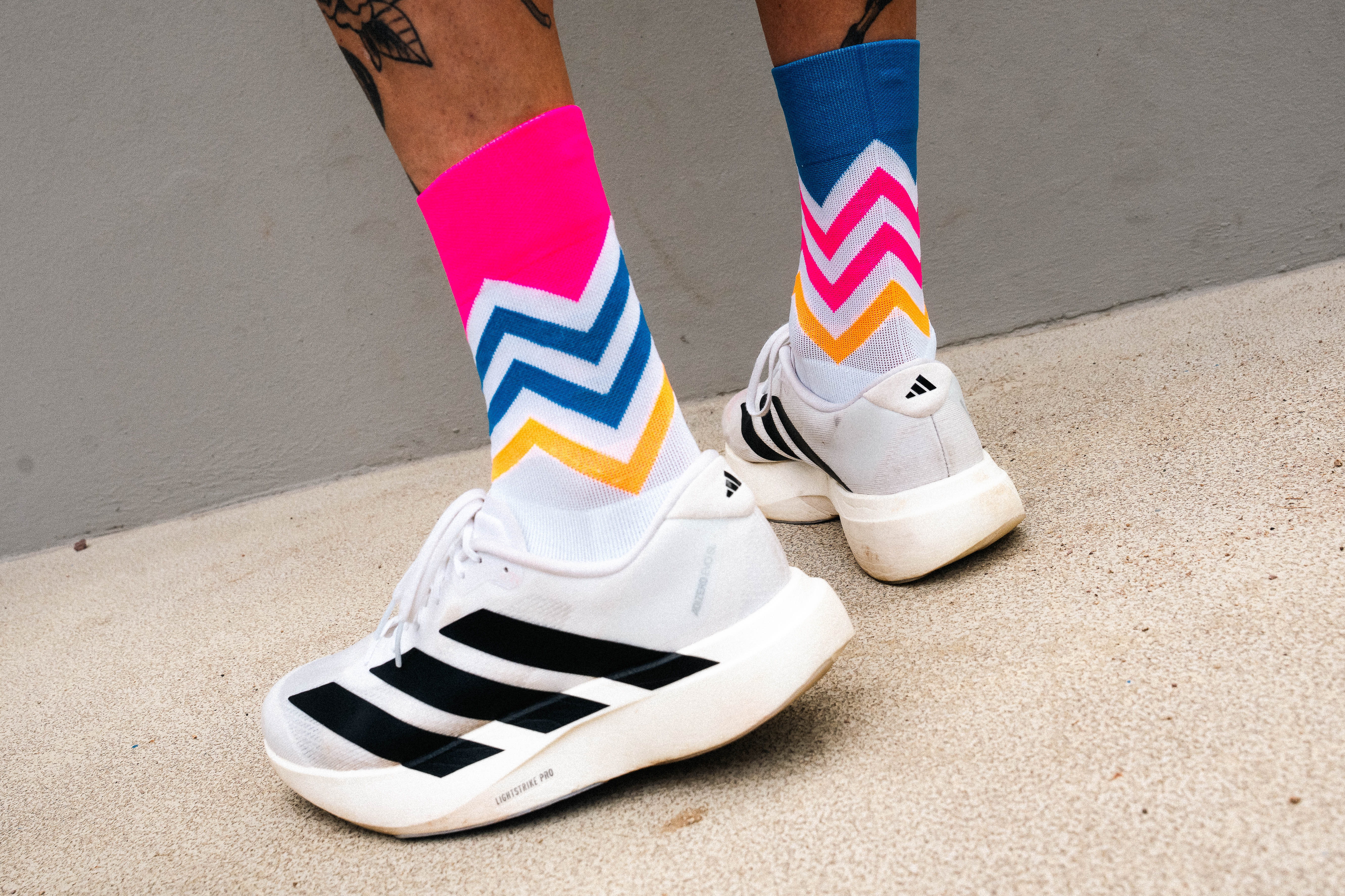 INCYLENCE RUNNING VOLTS BLUE PINK